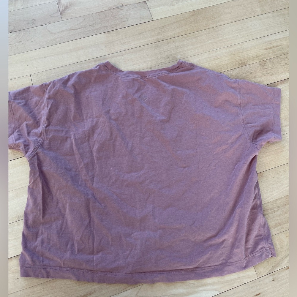 Lululemon Cropped Short Sleeve